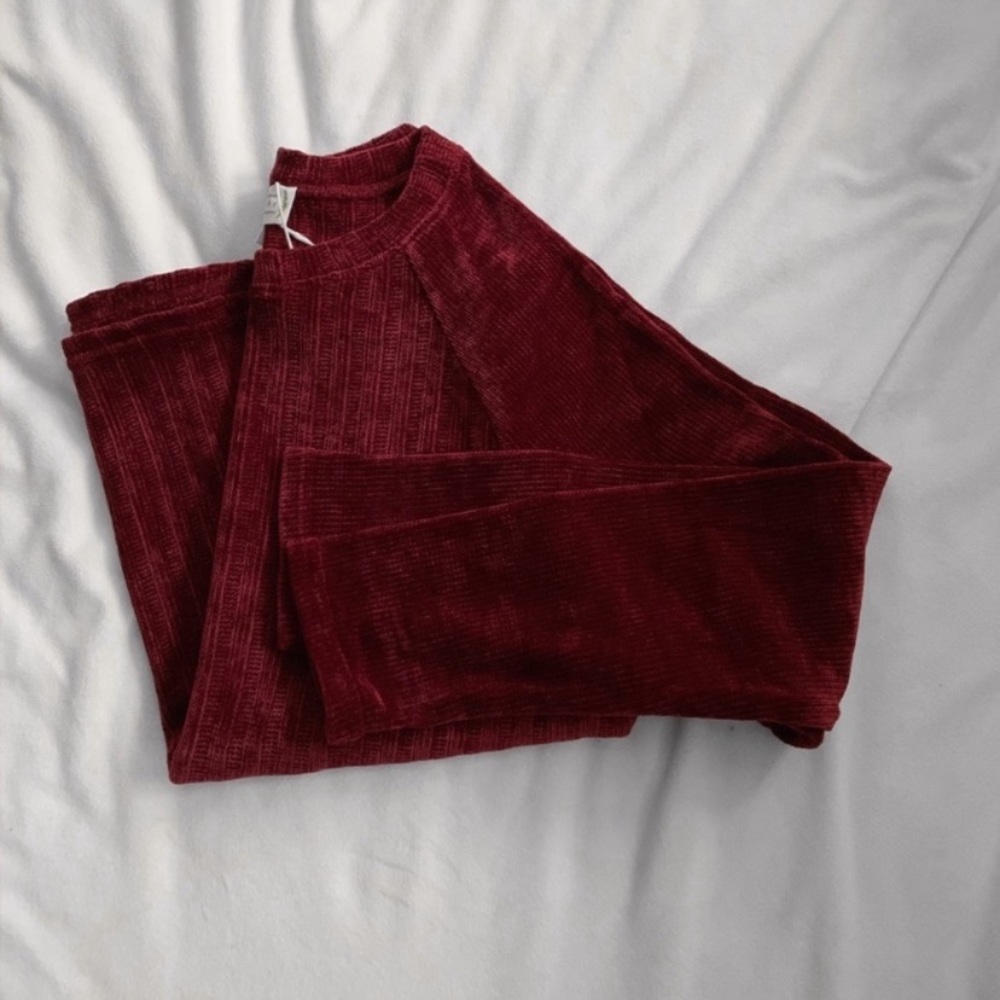 1 left- Red Chenille Long Sleeve Top - Picture 4 of 5